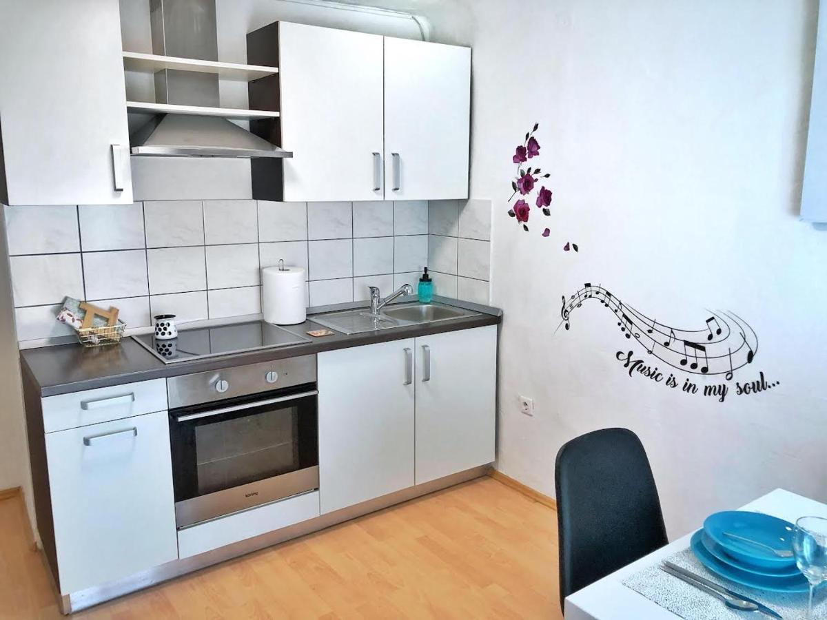1Br Apartment On The Most Beautiful Street In Ljubljana Center Exterior foto